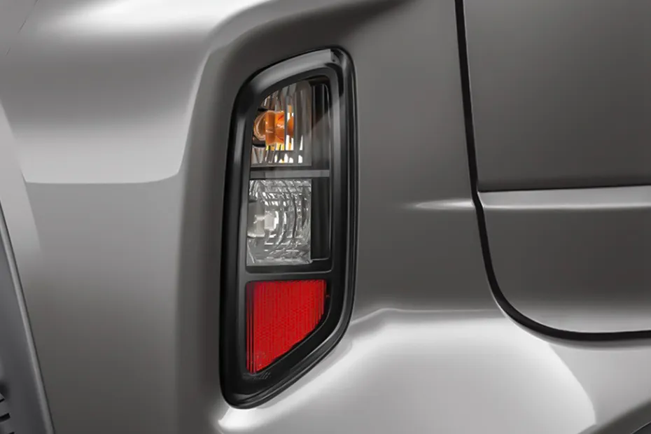 suzuki-grand-vitara-tail-light-562677